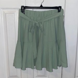 Boutique Size Large Light Green Skort Chiffon Style